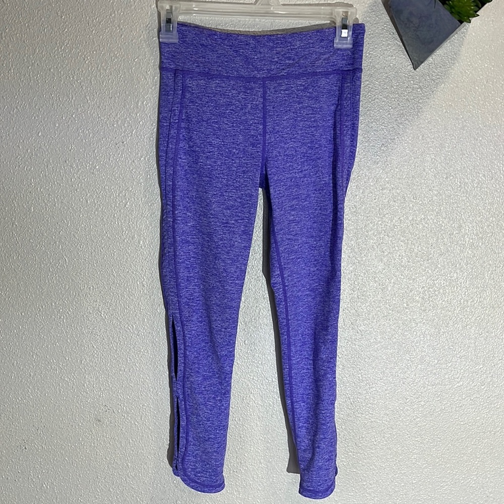 Free People Movement Capri leggings purple Small